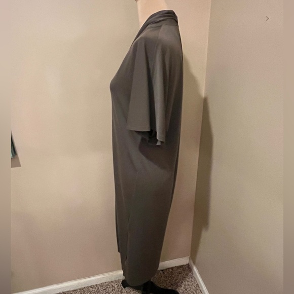 H&M Elegant Taupe Midi Shift Dress w/ side slits, short sleeves & V-neck, Small - Picture 3 of 9